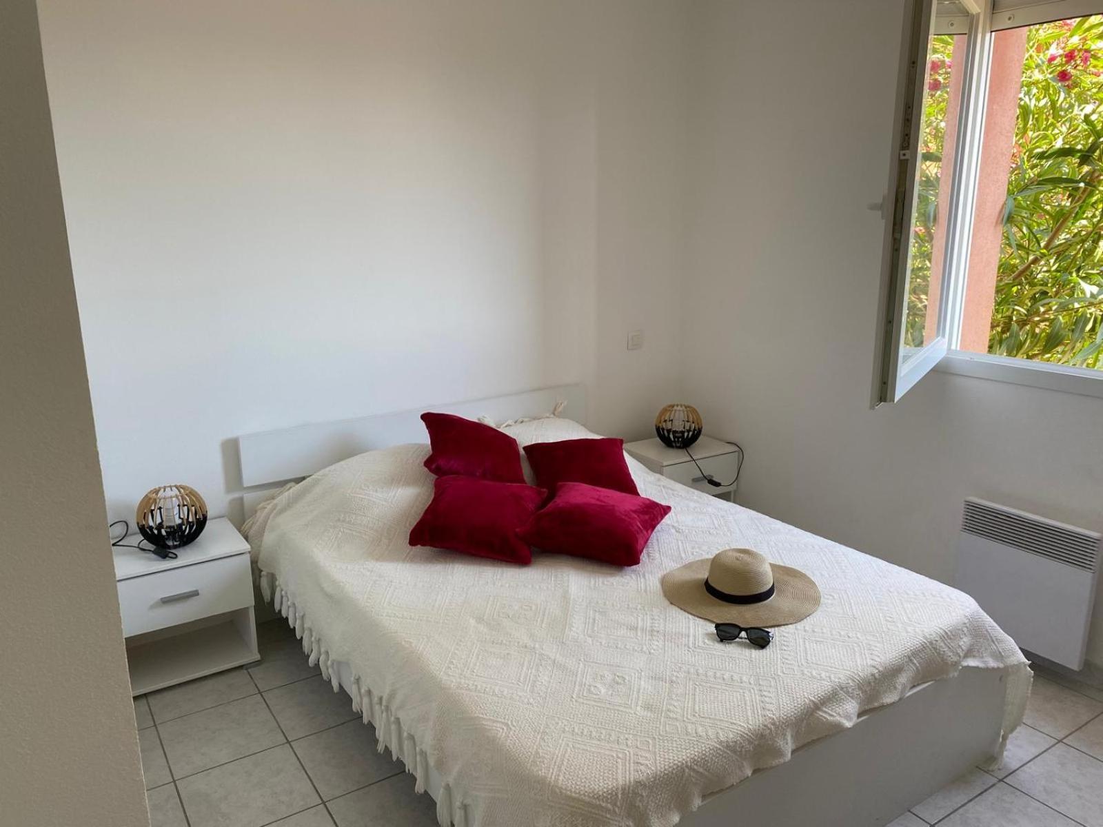 Appartement 4 Pers - Terrasse - Vue Mer - Proche Plage Saint-Pierre-la-Mer  Exterior photo
